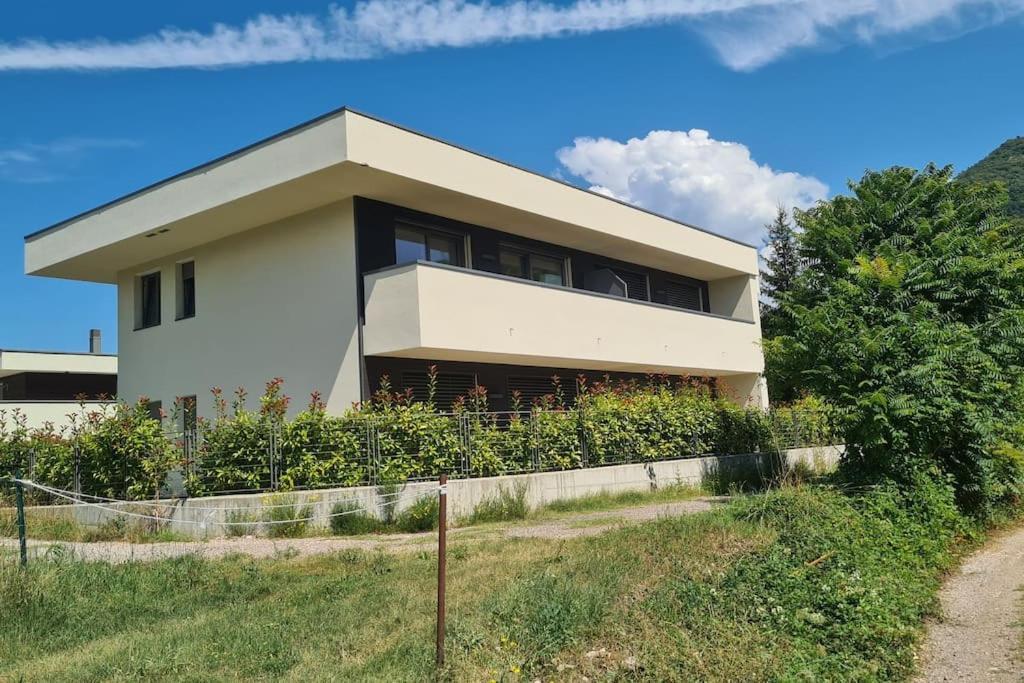 Appartamenti Moderni, Luminosi E Tranquilli Con Parcheggio Privato - Agritur La Tenuta Trento Esterno foto