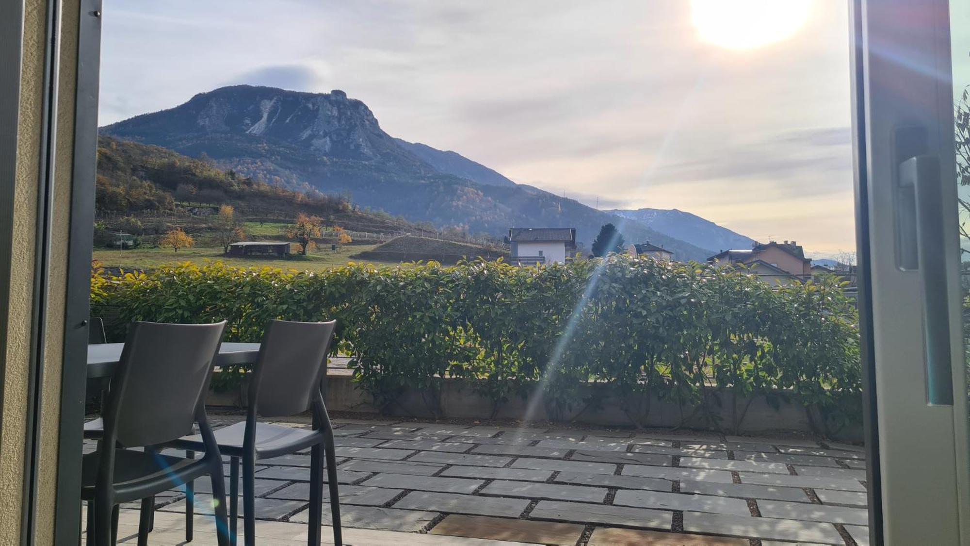 Appartamenti Moderni, Luminosi E Tranquilli Con Parcheggio Privato - Agritur La Tenuta Trento Esterno foto