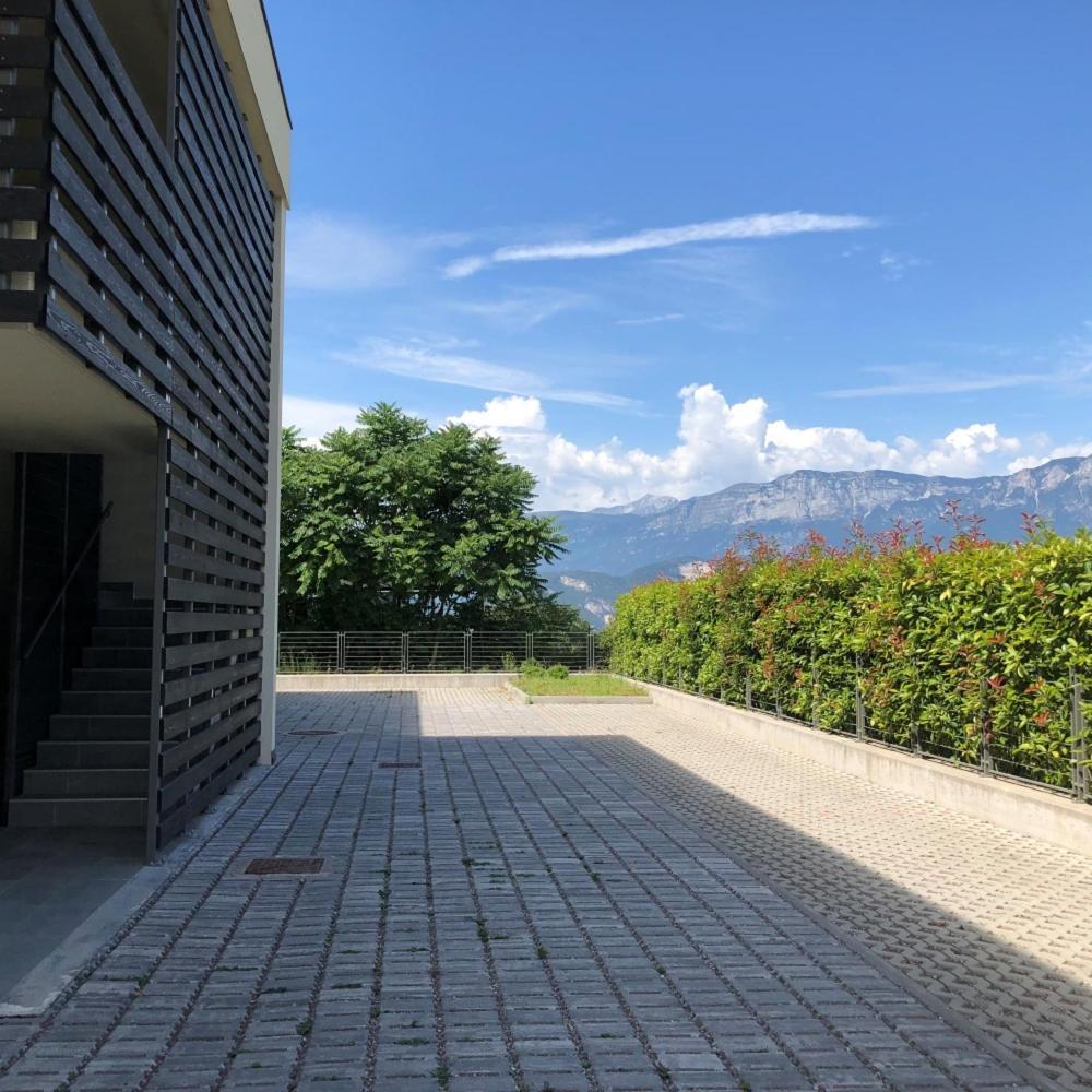 Appartamenti Moderni, Luminosi E Tranquilli Con Parcheggio Privato - Agritur La Tenuta Trento Esterno foto