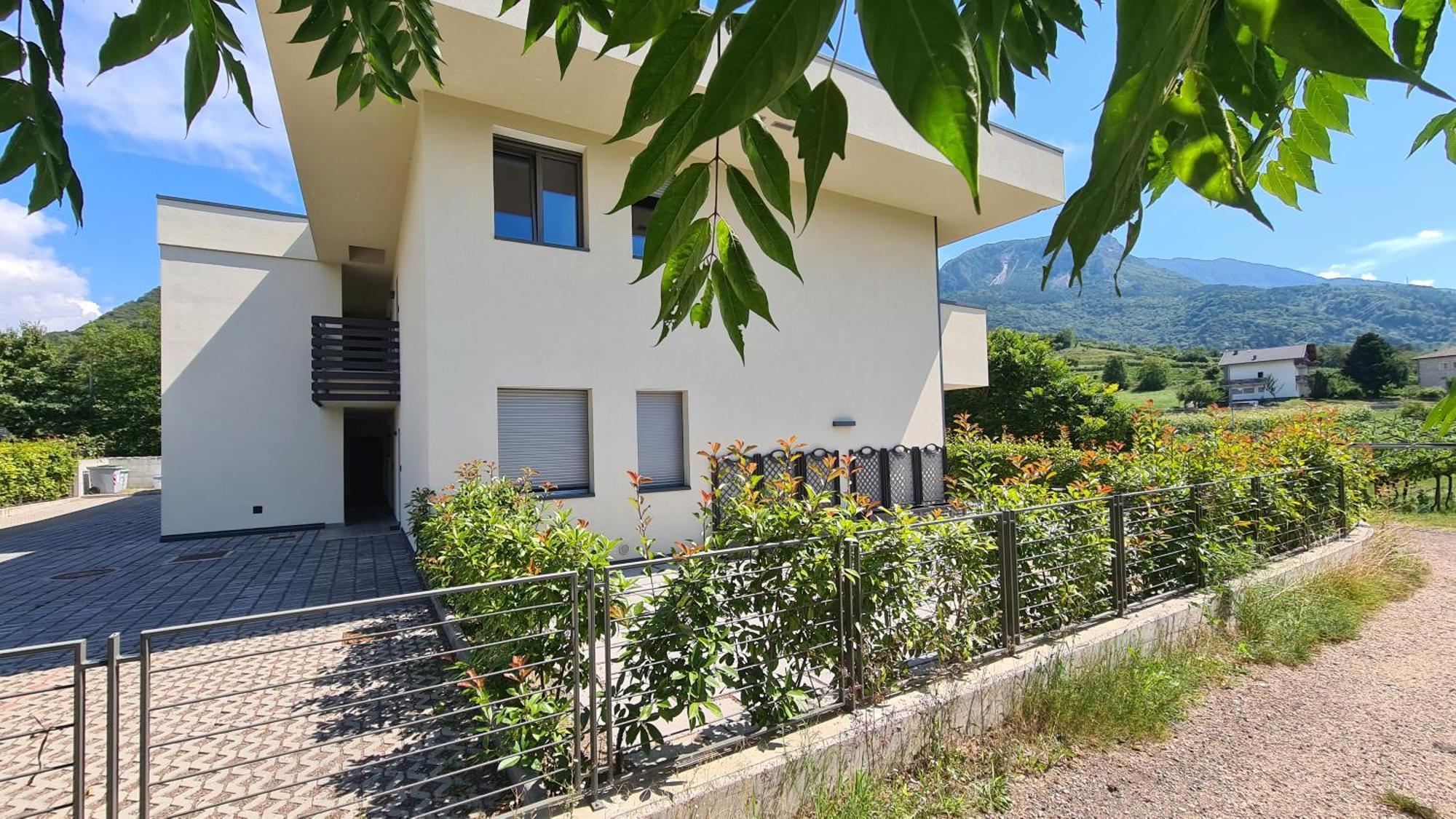 Appartamenti Moderni, Luminosi E Tranquilli Con Parcheggio Privato - Agritur La Tenuta Trento Esterno foto